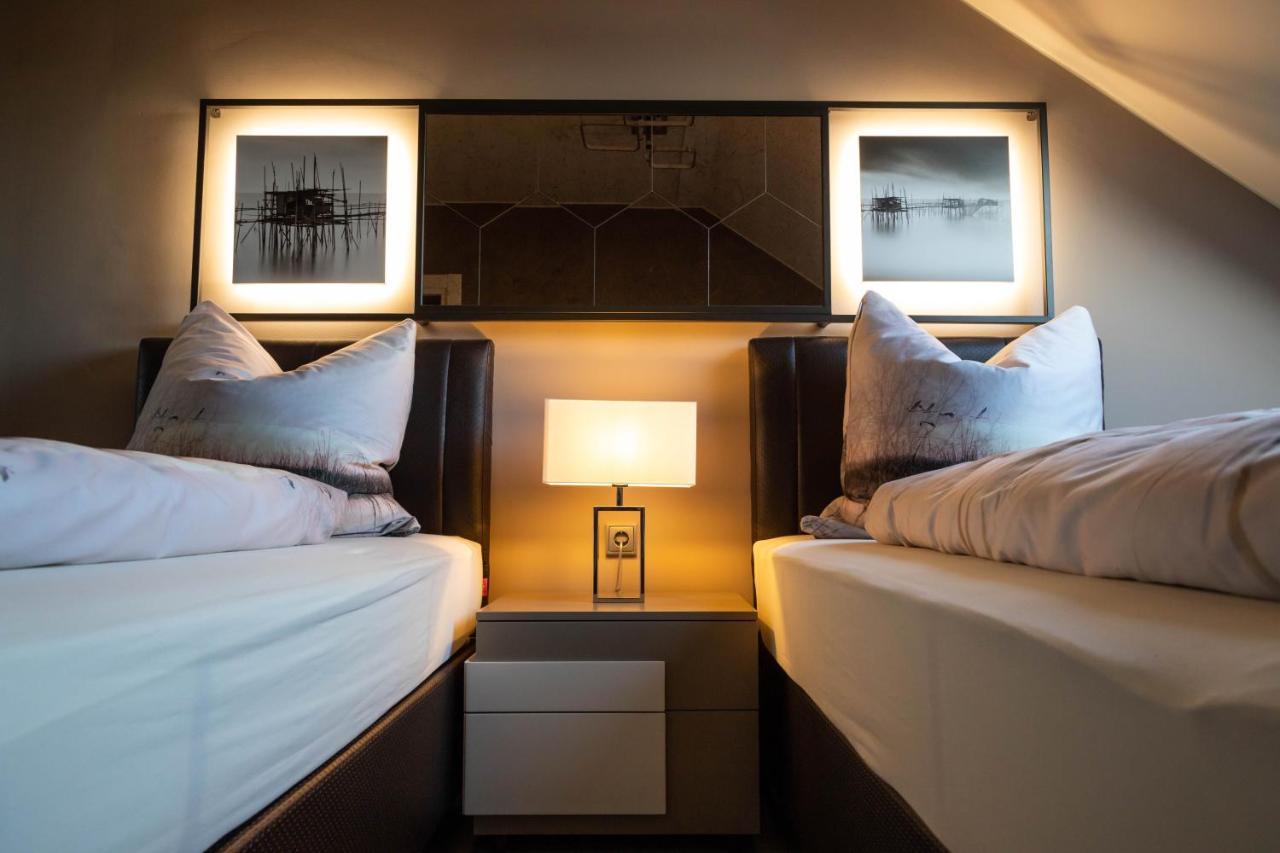 Apartment Luxuswohnung Mit Tiefgarage In Nähe Messe-bmw-porsche-dhl-flughafen Leipzig